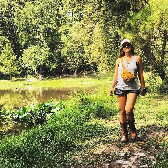 Meet your Posher, Tara - Picture 12 of 16